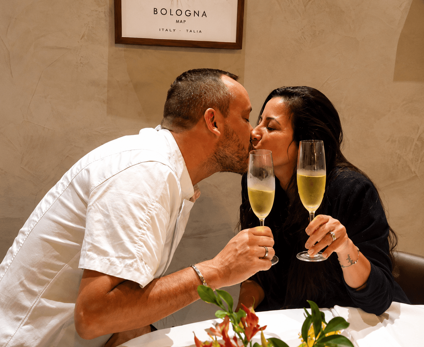 Chef Chiron e Thaís, fundadores do Sentits